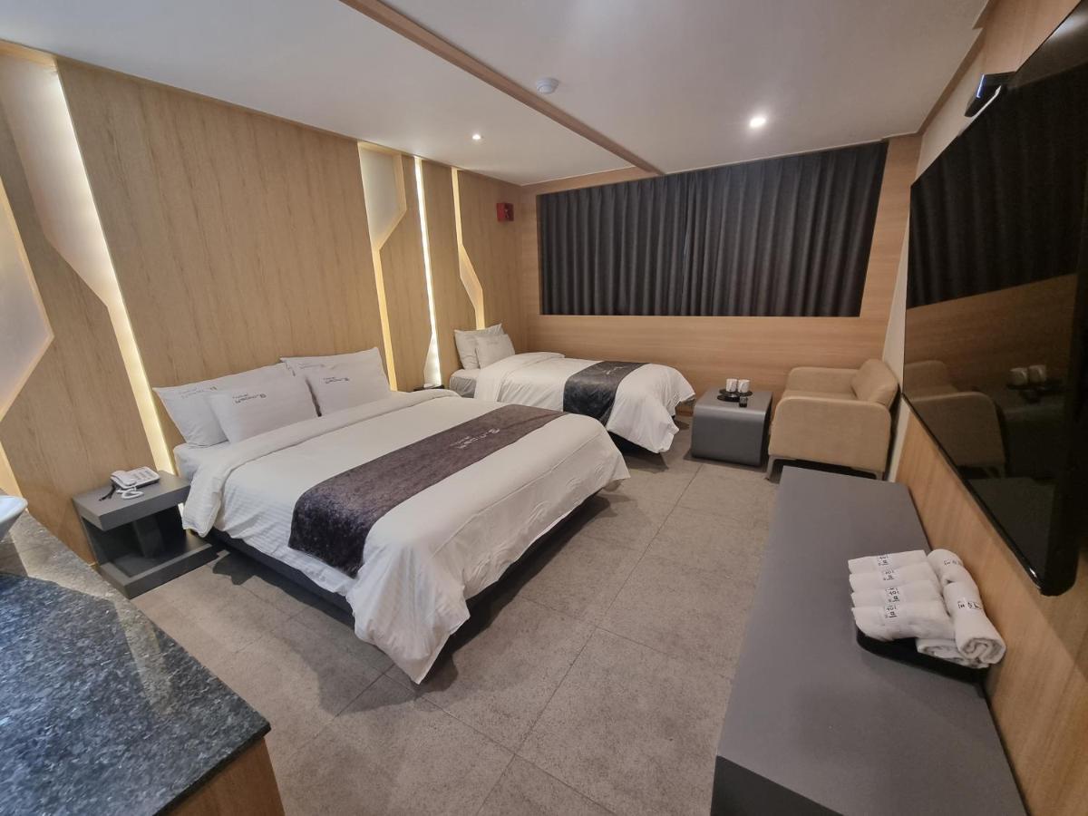 Yeoubi Hotel Jinju Luaran gambar