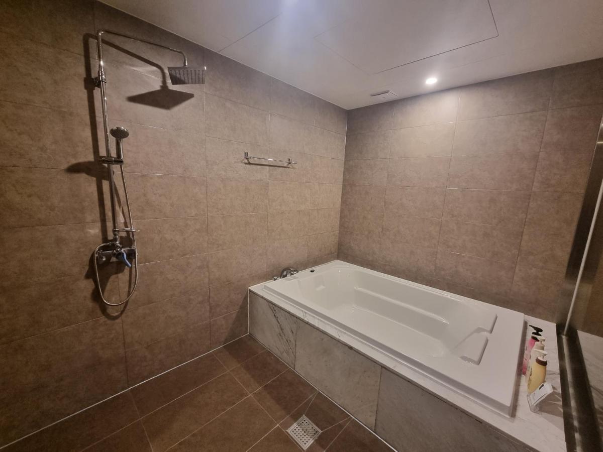 Yeoubi Hotel Jinju Luaran gambar