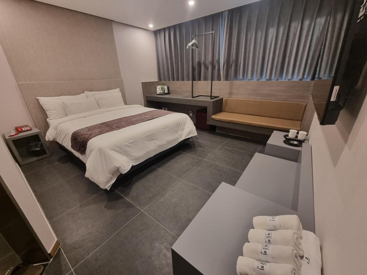Yeoubi Hotel Jinju Luaran gambar
